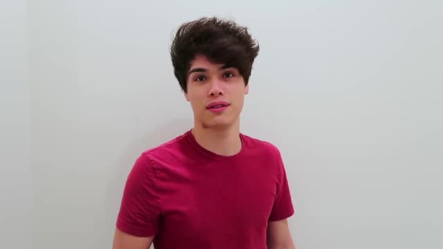 S07:E10 - Ultimate Twin vs. Twin Prank Wars / Busting Food Life Hacks!