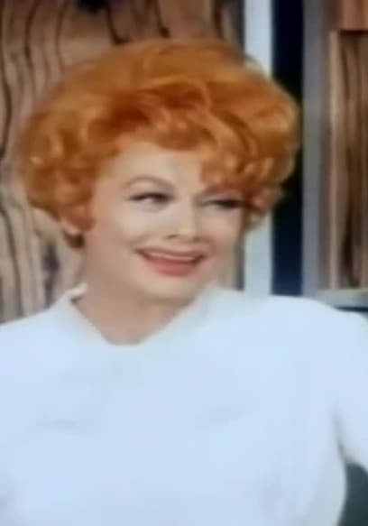 S05:E01 - Lucy With George Burns poster