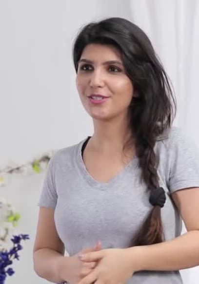 Affiche de S01:E08 - Yoga for Stomach - 20 Min Yoga Routine - the Urban Yogi With Anushkha Malao #Goodhealth24by7