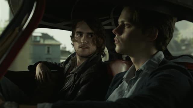 S01:E05 - Hello, Handsome