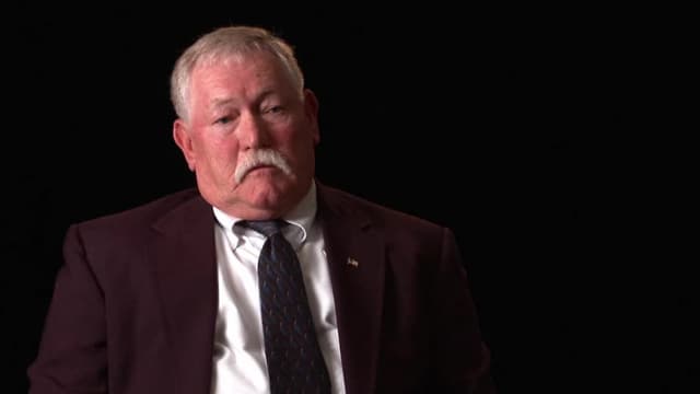 S03:E04 - Got to Escape in Underwear