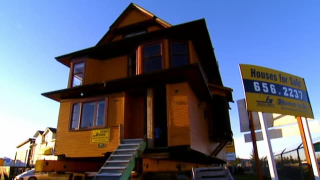 S01:E02 - Massive Mansions