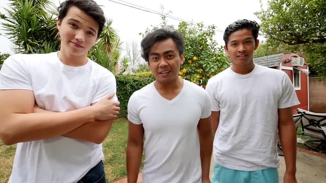 S01:E12 - How to Make a Giant Bouncy Ball / Orbeez Bath Challenge