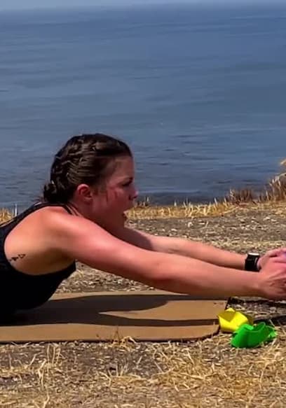 S01:E14 - 15 Min Upper Body Workout poster