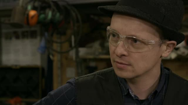S01:E07 - Hobbies
