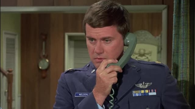 S05:E06 - Jeannie and the Bachelor Party