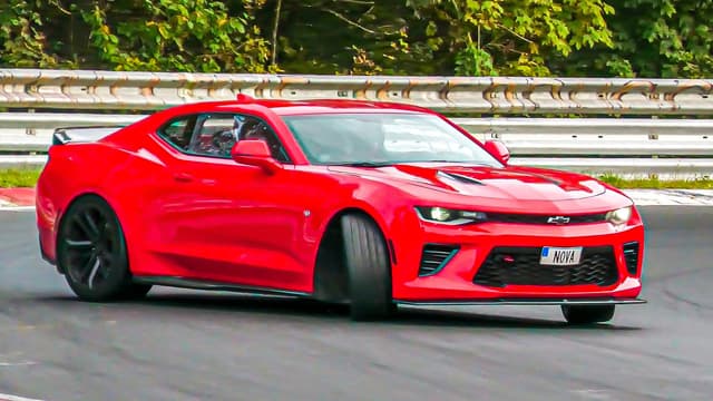 S01:E05 - American Muscle Cars Take on the Nürburgring