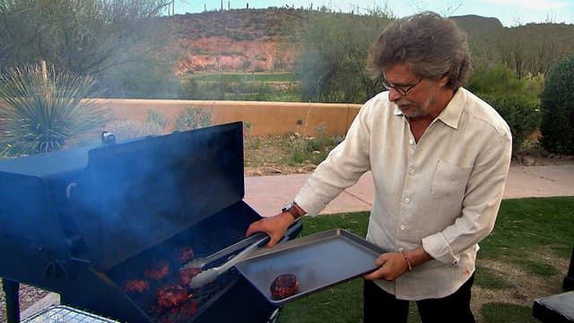 S01:E11 - Smoking the Competition—Our Tailgating Show