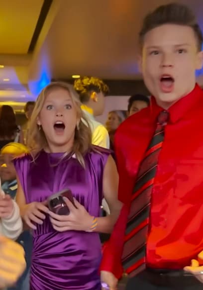 S02:E12 - Payton on Stage poster