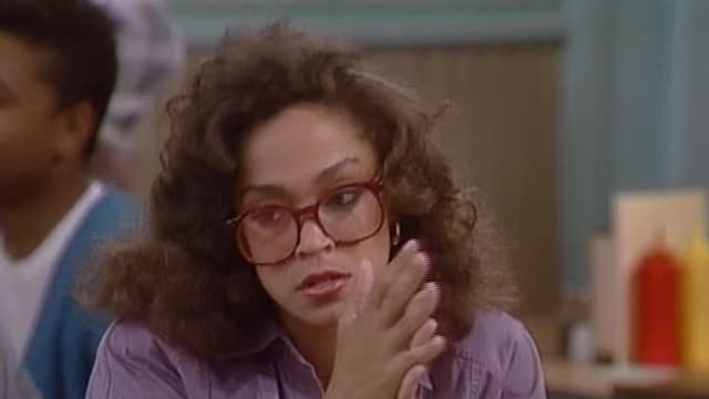 S03:E16 - The Candidate