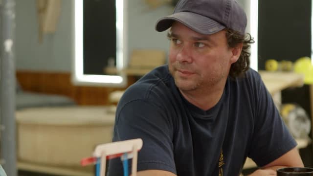 S02:E06 - Portable Balcony