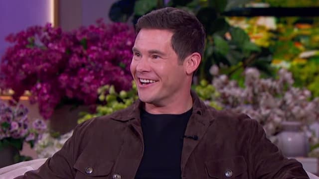 S03:E08 - Adam DeVine, Peyton List