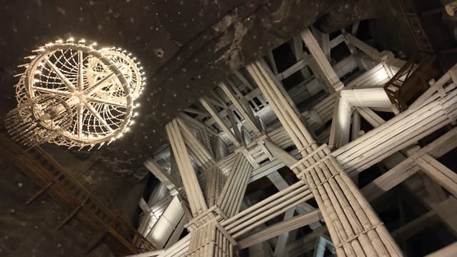 S01:E03 - 180 Miles of Secrets: The Lost Tunnels of Wieliczka