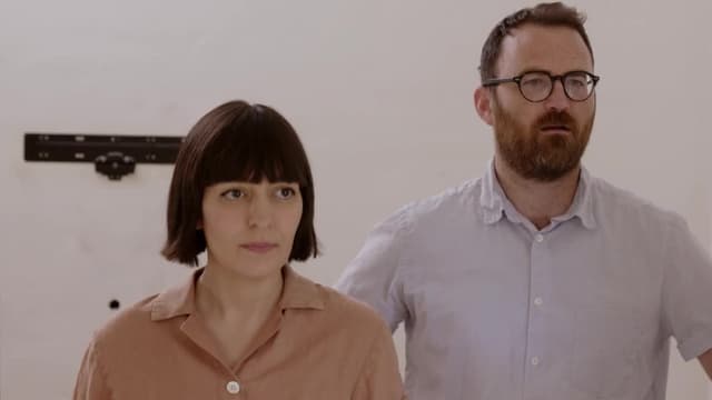 S03:E05 - Mystery of the English Cottage