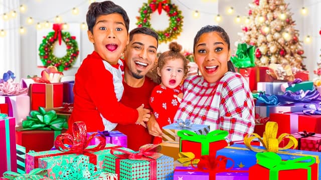 S12:E02 - Christmas & New Years