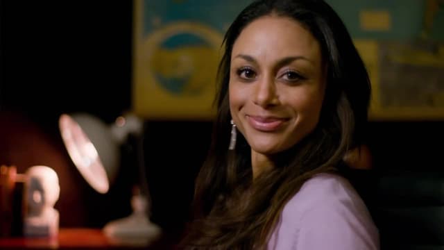 S01:E06 - Sonia Gray & Leigh Hart