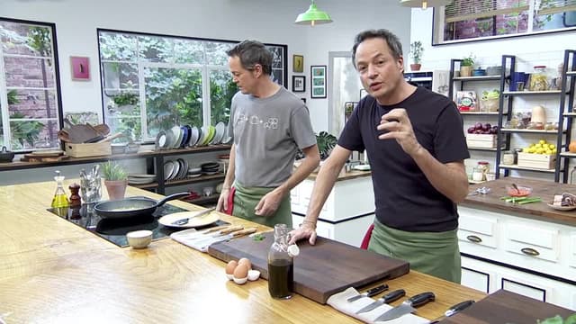 S01:E95 - Ensalada de habas y salmón con berenjenas