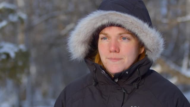 S02:E09 - Polar Bear Ice Release