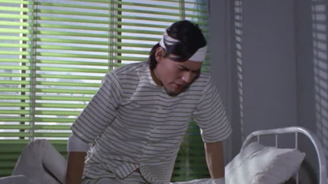 S01:E04 - Super Attack! Meteor Kick