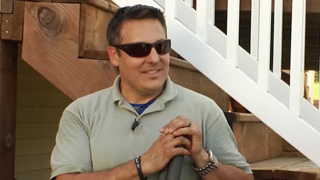 S02:E03 - Suburban Spa Aah!