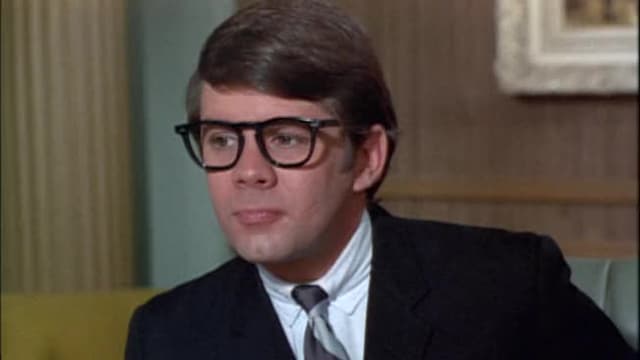 S05:E21 - The Case of the Hooterville Refund Fraud