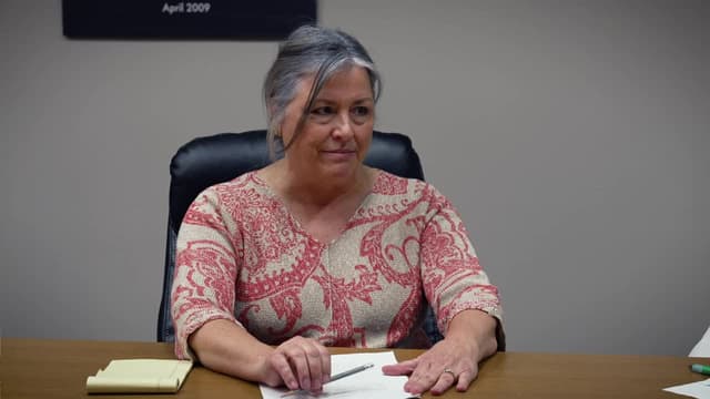 S01:E02 - Murder in the Dark