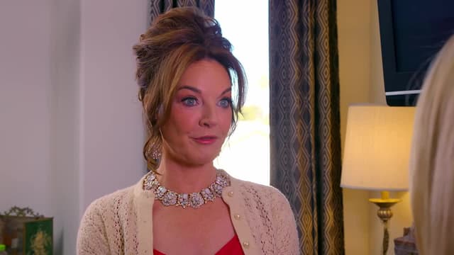 S01:E06 - Farrah's Day Off