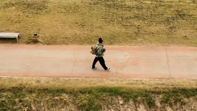 S01:E02 - Busan, Where Memories Coexist