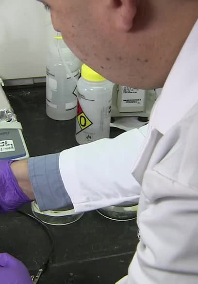 S20:E03 - Graphene and Force Testers poster