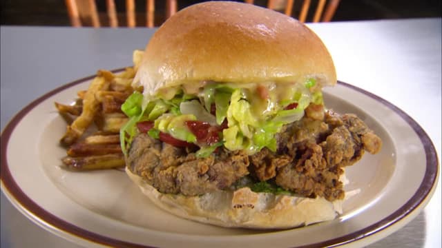 S04:E03 - The Wren, Roy’s Place, Iron Skillet