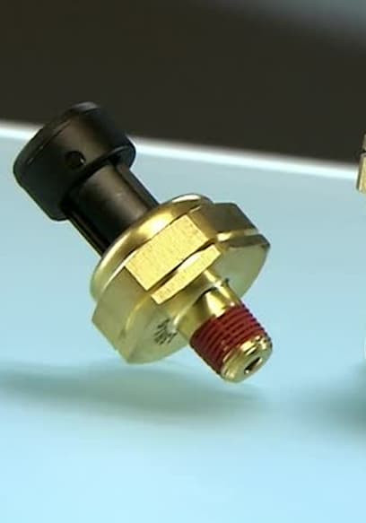 S16:E07 - Oil Pressure Sensors poster