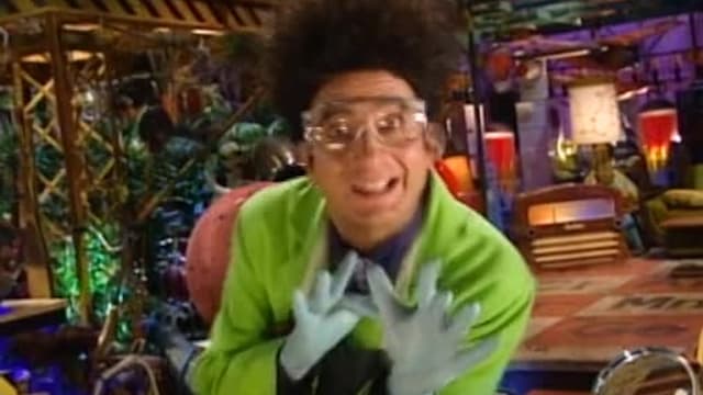 S02:E212 - Ben Franklin, Beakmania & Chemical Reactions