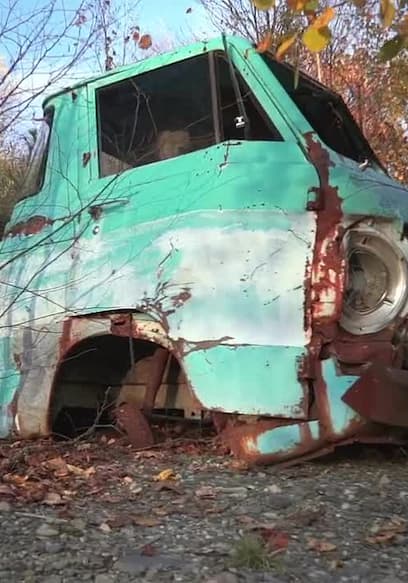 S01:E01 - Bernardston Auto Wreckers poster