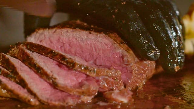 S01:E01 - Santa Maria Tri Tip, Home Wrecker Sausages, Prehistoric Salsa and Jurassic Beans!