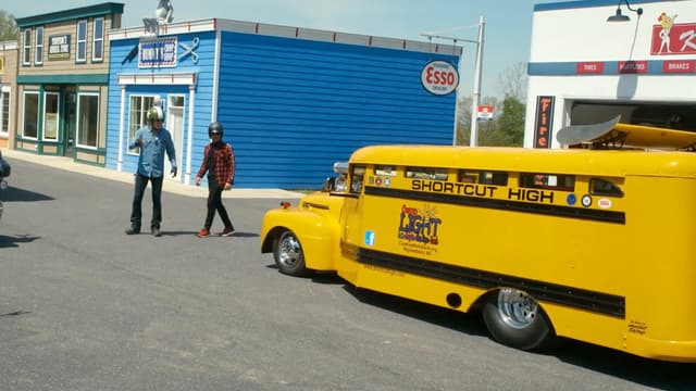 S01:E08 - Short Cut High/ Camp Light