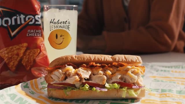 S05:E03 - Quiznos / What Is a Sandwich?