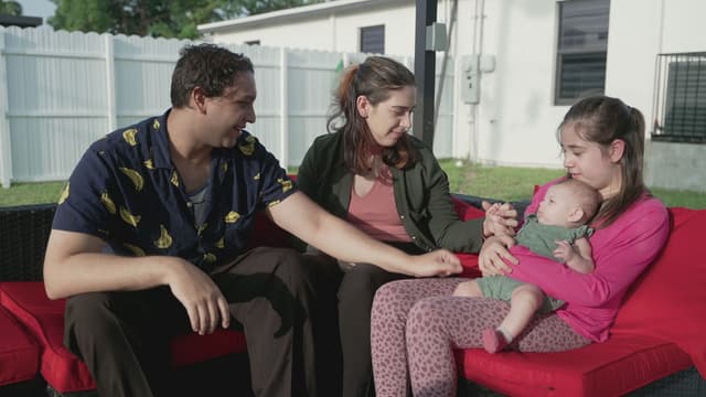 S01:E08 - Little Sister Surprise