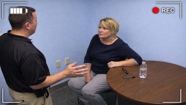 S02:E02 - Police Interrogation of a Master Manipulator