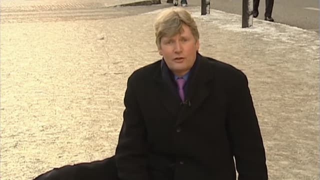 S01:E03 - Fair-Weather Friends / The Nutcracker Sweet!