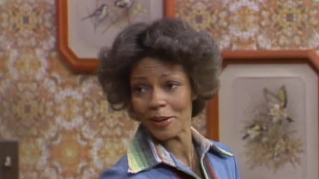 S01:E09 - Bureaucracy