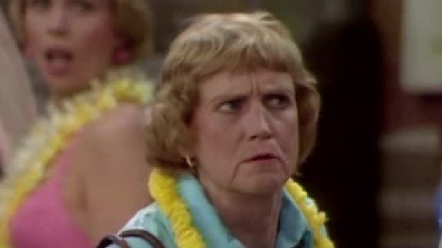 S01:E03 - Happy Birthday, Mama