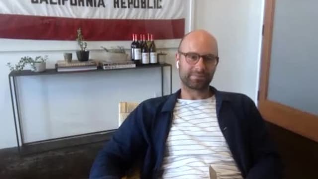 S01:E13 - Mastering the Art of Assistant Directing With Kim Winther