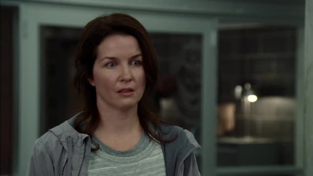 S03:E06 - Coming Home