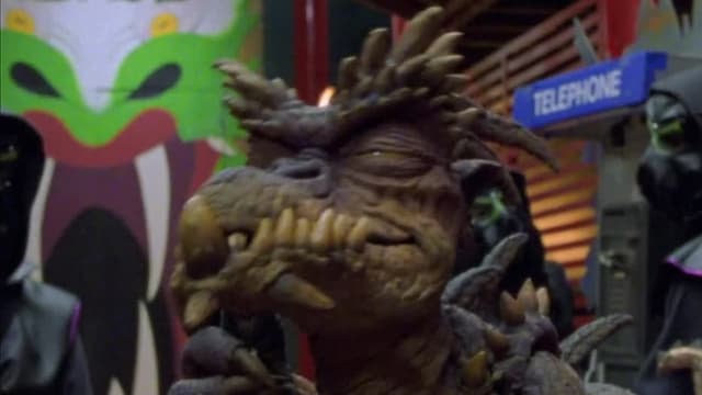 S01:E14 - Truce or Consequences