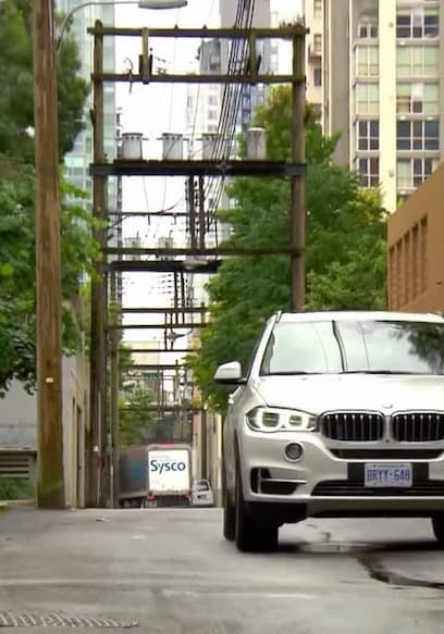 S02:E09 - The Advantages of All-Wheel Drive poster