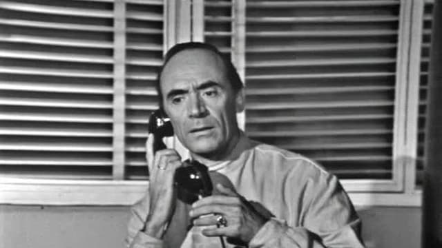 S01:E09 - El muñeco