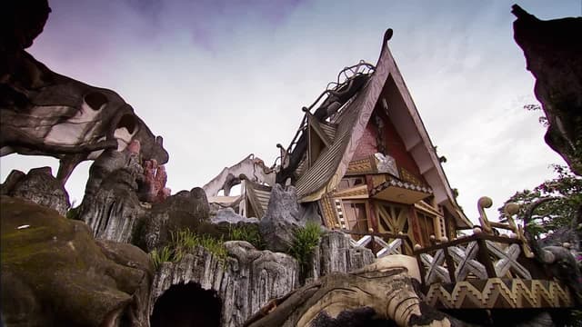 S02:E03 - Hideaway, Body House, Pyramid