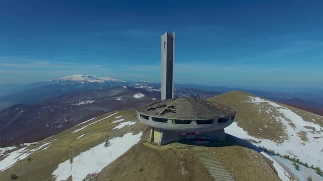 S02:E06 - Secrets of the Alien Shrine