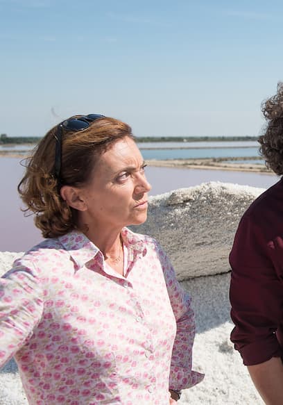 Affiche de S01:E03 - Between Salt and Sea