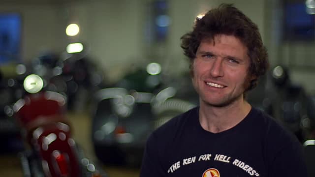 S03:E01 - Transit Van